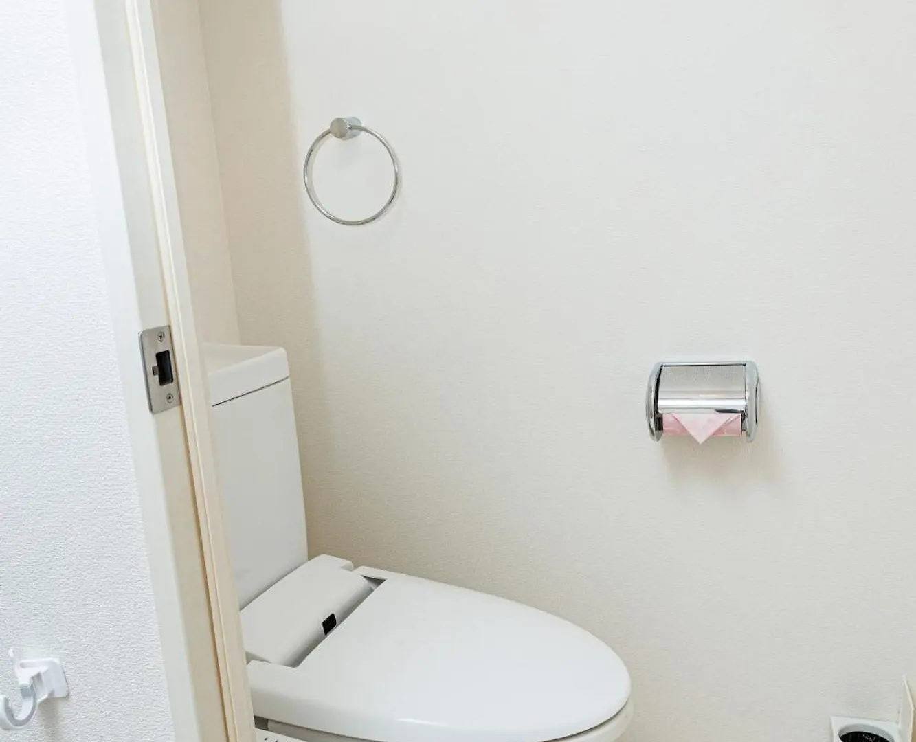 Cocone House Twin Bedroom Nanbaから2駅 Osaka Japan